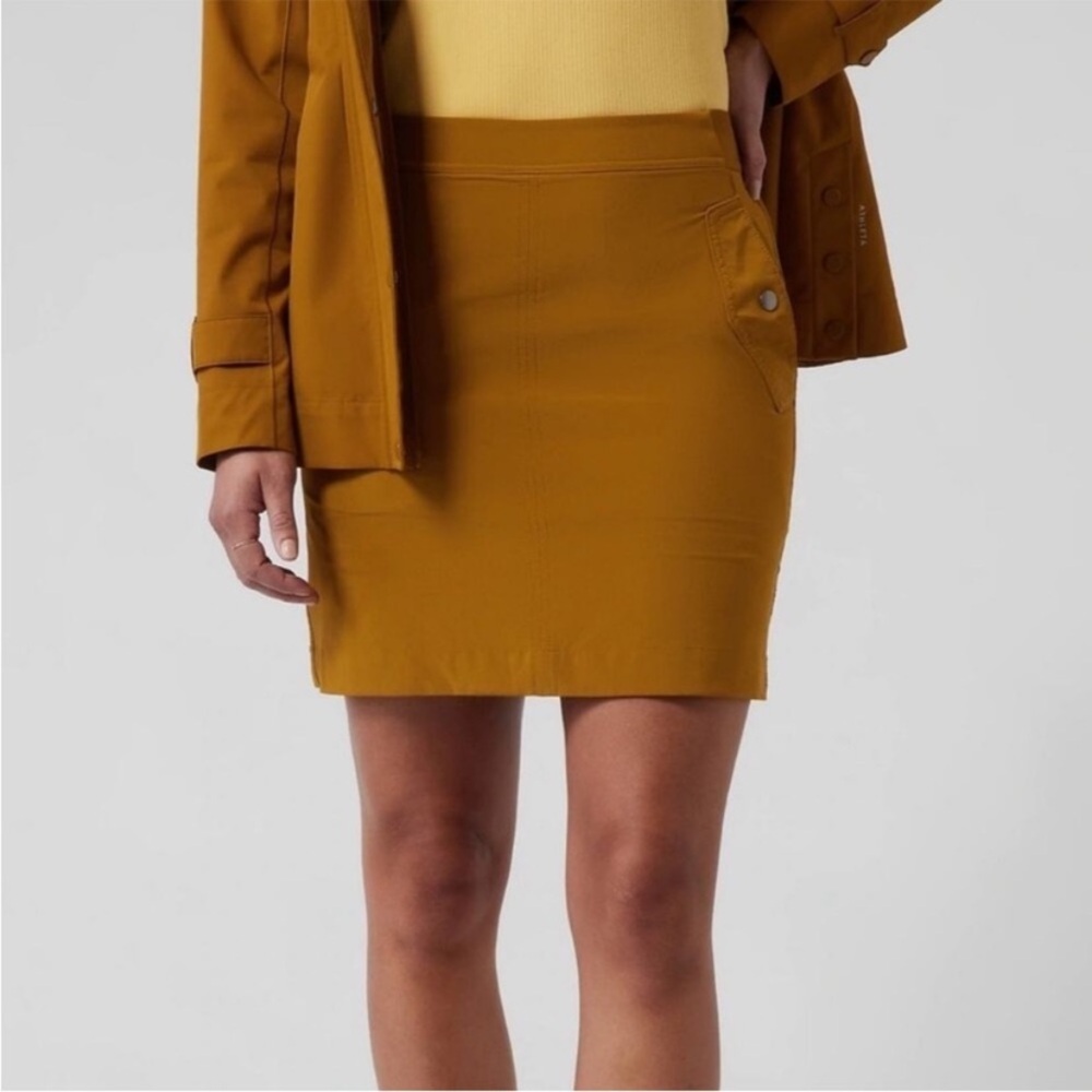 Athleta Vienna Cargo Skort in Spicy Mustard